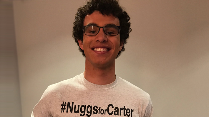 Joven que busca un año de nuggets gratis rompe histórico récord en Twitter