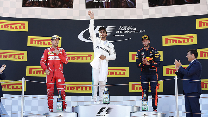 Hamilton gana el Gran Premio de España y pone al rojo vivo la Fórmula Uno