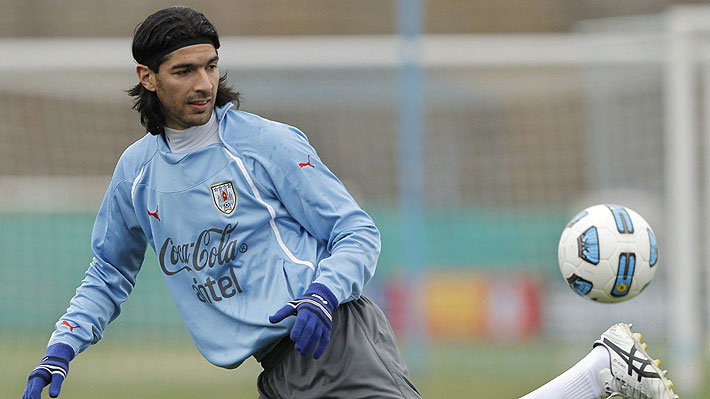 El hist&oacute;rico delantero uruguayo Sebasti&aacute;n Abreu remecer&iacute;a el mercado chileno y llegar&iacute;a a Rangers en la Primera B