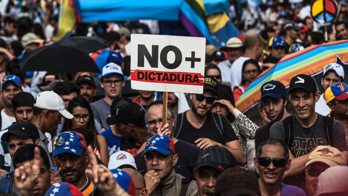 Crisis en Venezuela: Los argumentos de quienes dicen que el gobierno de Maduro es una dictadura | Emol.com