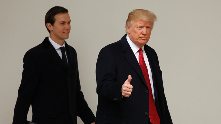 Yerno y asesor de Trump pidió comunicarse secretamente con Rusia
