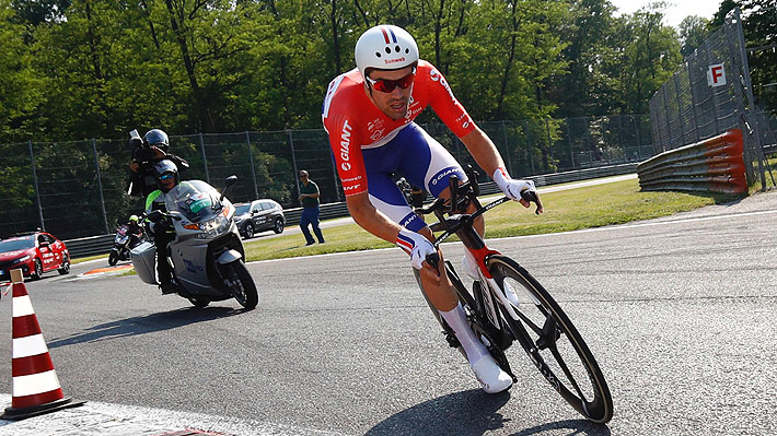 Tom Dumoulin le arrebató el liderato a Nairo Quintana y se quedó con la edición 100 del Giro de Italia