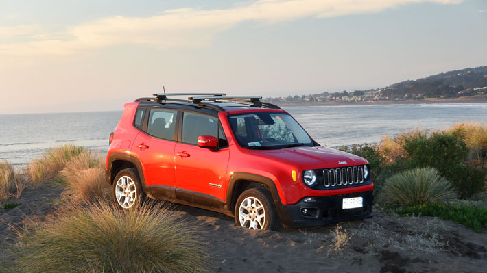 Llegó el Renegade, el Jeep más joven, ahora automático