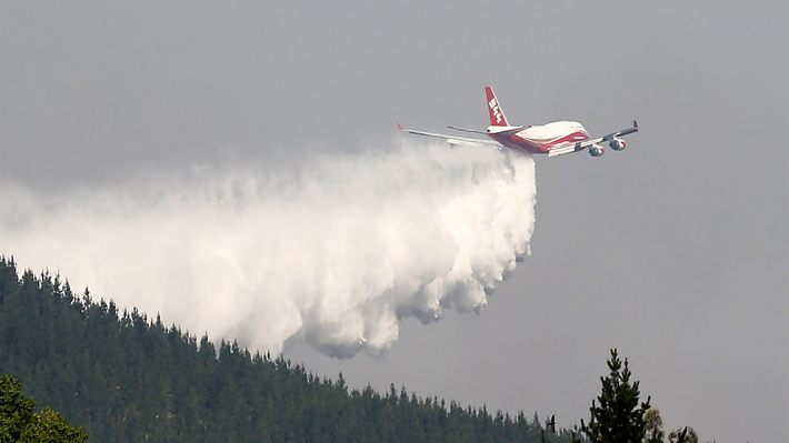 Supertanker tuvo menos de 14% de efectividad en el combate de los incendios forestales
