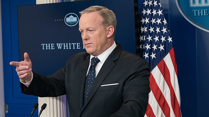 En medio de tensiones con la prensa, la Casa Blanca cambia su plan comunicacional