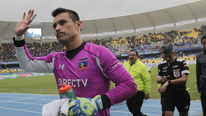 Justo Villar lleg&oacute; al Monumental y se despidi&oacute; del plantel de Colo Colo
