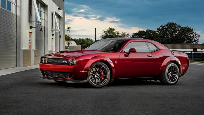 Dodge Challenger SRT Hellcat: despliegue de poder