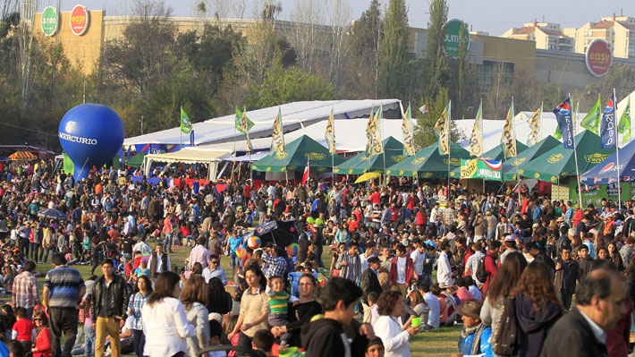 Suspensi&oacute;n de fonda en Providencia: Vecinos del Intercomunal en alerta ante masiva llegada de personas para el 
