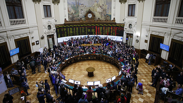 Bolsa de Santiago rompe un nuevo récord: IPSA anota máximo nivel de su historia