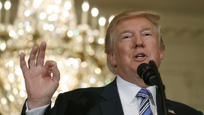Trump critica al Senado por no aprobar ley de salud para reemplazar el Obamacare