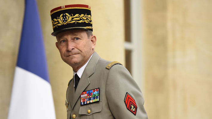 Renuncia el jefe del Ej&eacute;rcito de Francia tras disputa con Macron