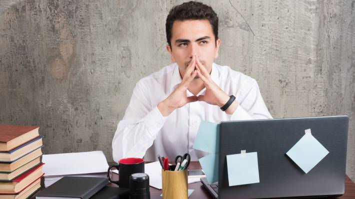 “Quiet quitting” o renuncia silenciosa golpea a las áreas comerciales de las empresas: Cómo enfrentar el fenómeno