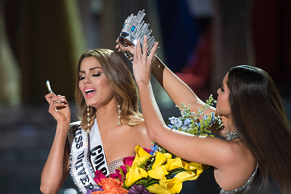 Miss Colombia agradece apoyo tras errónea coronación como Miss Universo | Emol.com