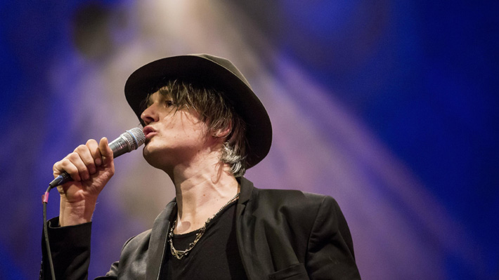 Pete Doherty fue sorprendido portando droga en la frontera entre Italia y Suiza