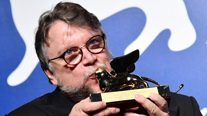 El mexicano Guillermo del Toro se llev&oacute; el Le&oacute;n de Oro en Venecia