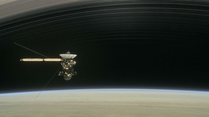 Cassini se alista para su viaje final a Saturno esta semana