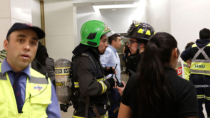 Emergencia en Costanera Center: Evalúan a personas que estuvieron en contacto con mujer que murió por cianuro