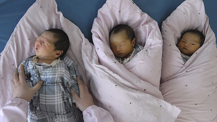 China registra un "boom" del segundo hijo tras cambio de política de natalidad