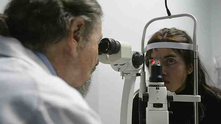 Queratocono, la enfermedad que afecta a Álvaro Ballero y que puede dar por frotarse mucho los ojos