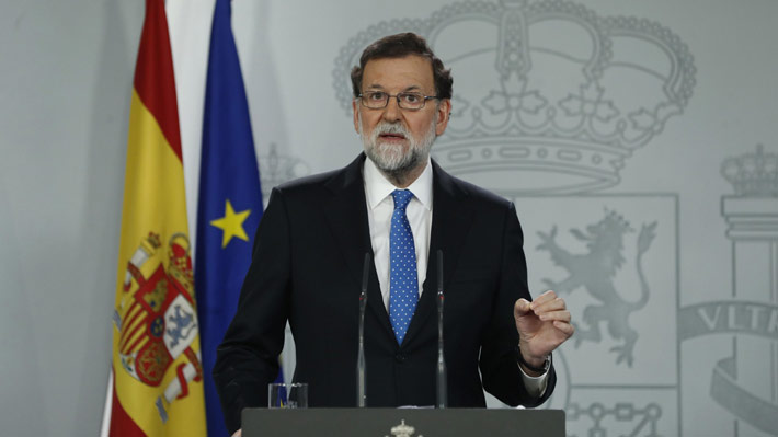 Rajoy rechaza cita con Puigdemont y dice que negociará con el nuevo Gobierno catalán "dentro de la ley"