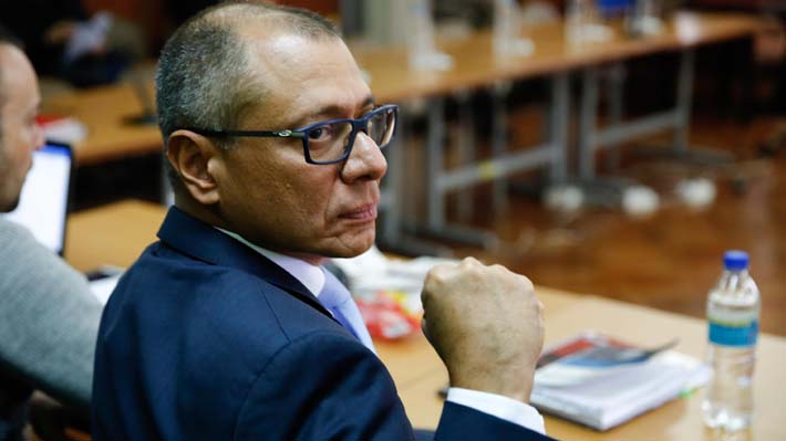 Presidente de Ecuador confirma el cese de su vicepresidente condenado por caso Odebrecht