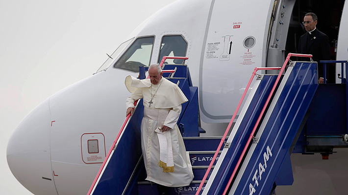 Tras su paso por Chile, el Papa Francisco llega a Perú para iniciar visita de 4 días