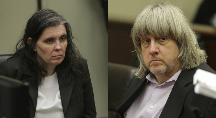 Autoridades presentan 38 cargos contra la pareja que mantuvo encerrados a sus 13 hijos en California