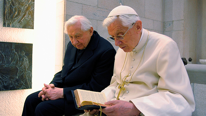 Hermano revela la enfermedad que padece Benedicto XVI