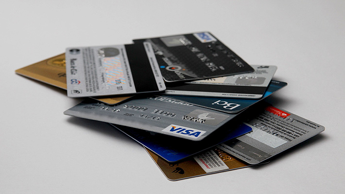 Millennials amenazan a las tarjetas de crédito: Sólo 1 de cada 3 las usan