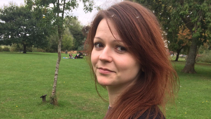Sale del hospital la hija del ex espía ruso atacado en Inglaterra