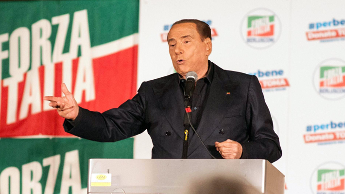 Berlusconi dice que sentencia sobre negociación con la mafia es "absurda" y una "vergüenza"