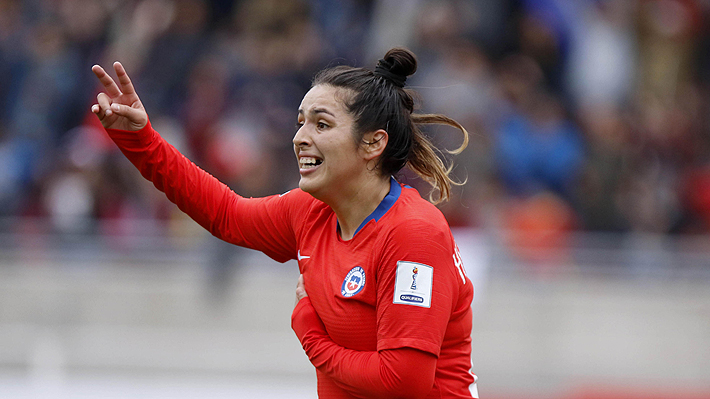 ¿Qué le dirías a la "Roja" femenina tras clasificar al Mundial? Comenta y participa por su camiseta oficial en la Copa América
