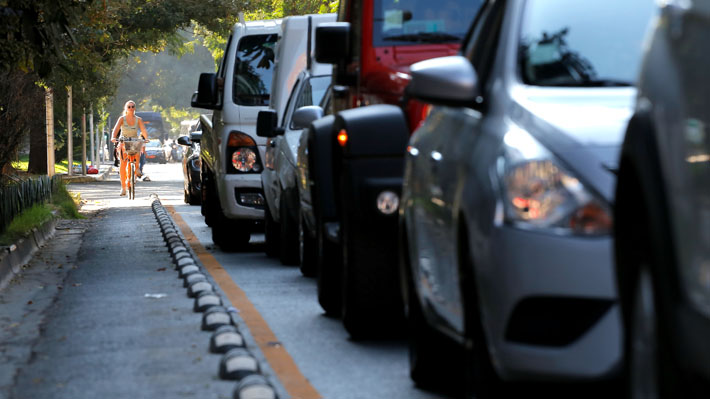 Vota y opina: Parque automotor llegaría a las 5,5 millones de unidades. ¿Cómo descongestionar las calles del país?