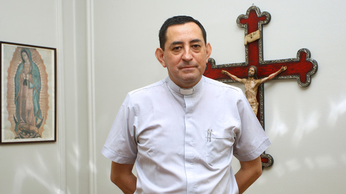 Ex canciller del Arzobispado de Santiago es investigado por abusos sexuales