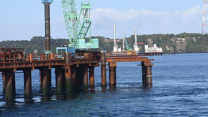 "Avanza a toda máquina": Fiscalizan la construcción del Puente Chacao en Chiloé