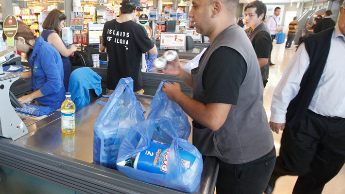 Senado aprueba proyecto que pone fin a las bolsas plásticas en todo Chile