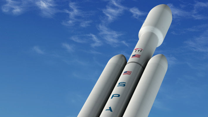SpaceX le habría puesto fecha al primer vuelo comercial de su Falcon Heavy