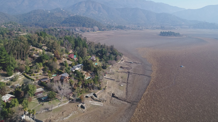 Ministerio de Obras Públicas anuncia Plan de Recuperación de Laguna Aculeo afectada por sequía