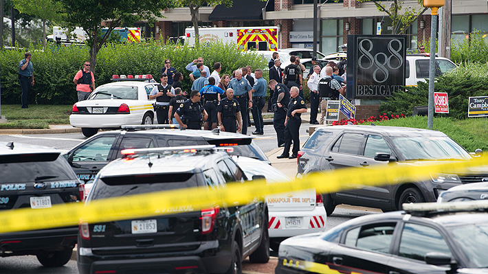 Policía confirma al menos cinco muertos en tiroteo en periódico de EE.UU.