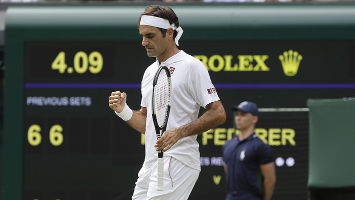Roger Federer mostró su contundencia para avanzar a la tercera ronda de Wimbledon aún sin perder un set
