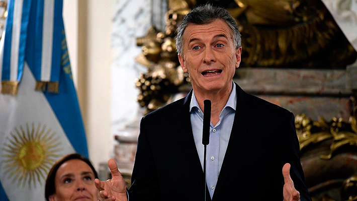 Macri aumenta en 20% los sueldos de las FF.AA. de Argentina tras descontento militar