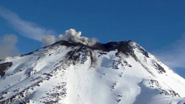 Autoridades encabezan mesa técnica para abordar estado del Complejo Volcánico Nevados de Chillán