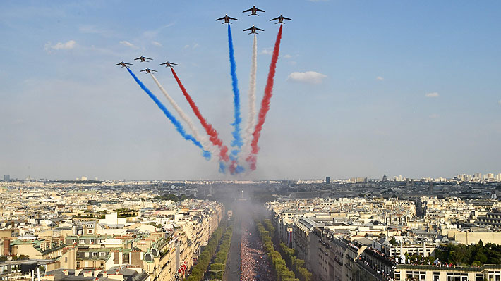 Mira las imágenes de la fiesta que se vive en París con los festejos del campeón del mundo