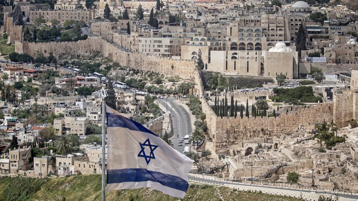 Israel aprueba en Parlamento controvertida ley que protege su carácter judío