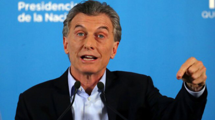 Macri afirma que el FMI quiere "ayudar" a Argentina a "hacer algo bueno" por su economía