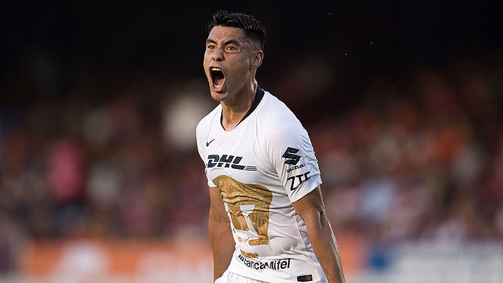 Arrancó con todo: Mira el gol de cabeza de Felipe Mora en su debut oficial en Pumas