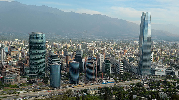 FMI se alinea con Hacienda y sube la proyección de crecimiento de Chile a 3,8% para este año