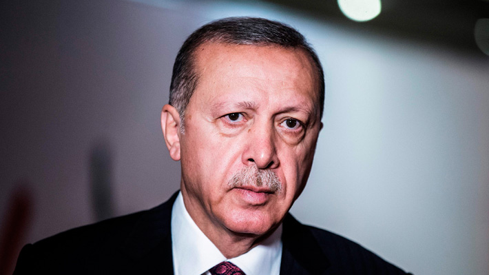 En medio de polémica por Ozil, periódico asegura que Presidente turco visitará Alemania en septiembre