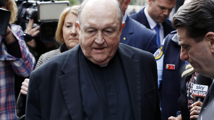 Papa acepta la renuncia de obispo australiano condenado por encubrir abusos