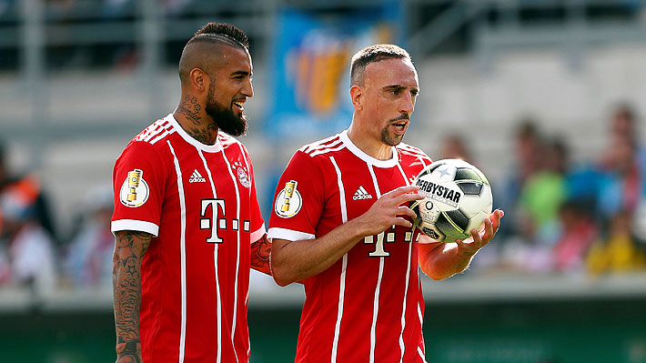 Los sentidos y emotivos mensajes de jugadores del Bayern para despedir al "hermano, líder y guerrero" Arturo Vidal